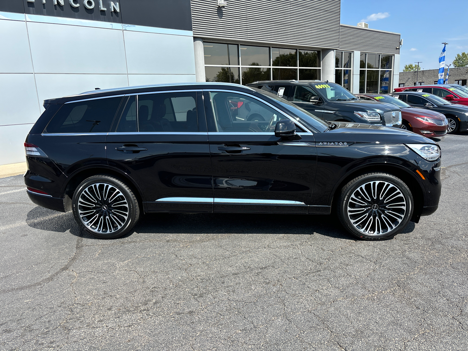 2023 Lincoln Aviator Black Label 8