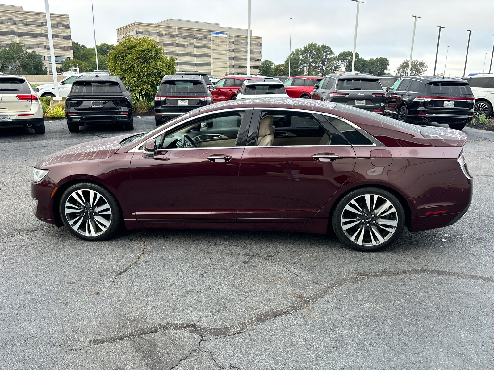 2017 Lincoln MKZ Hybrid Reserve 4