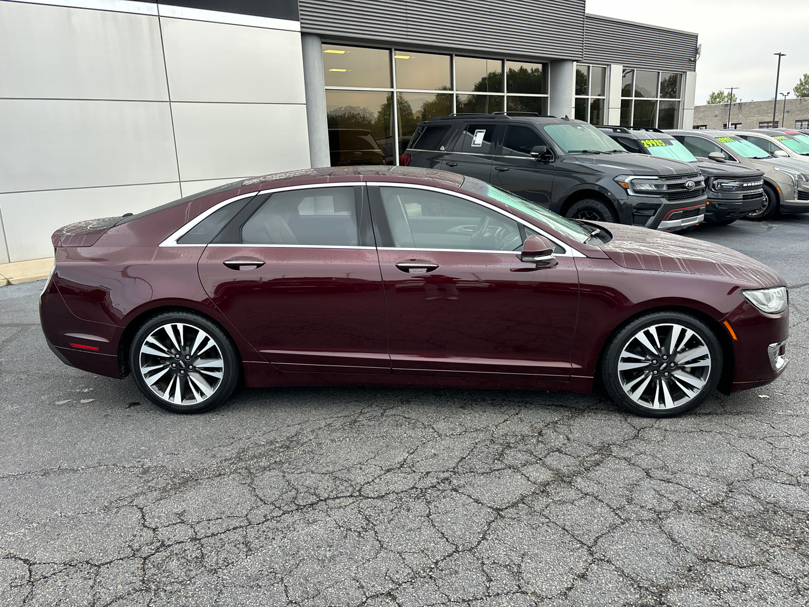 2017 Lincoln MKZ Hybrid Reserve 8