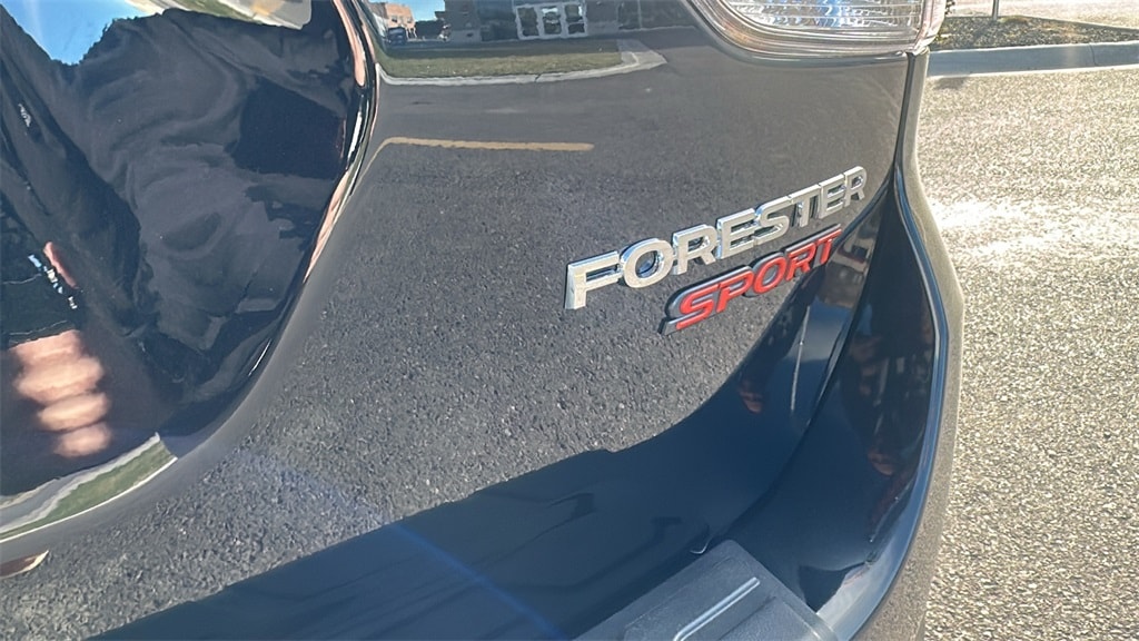 2023 Subaru Forester Sport 12
