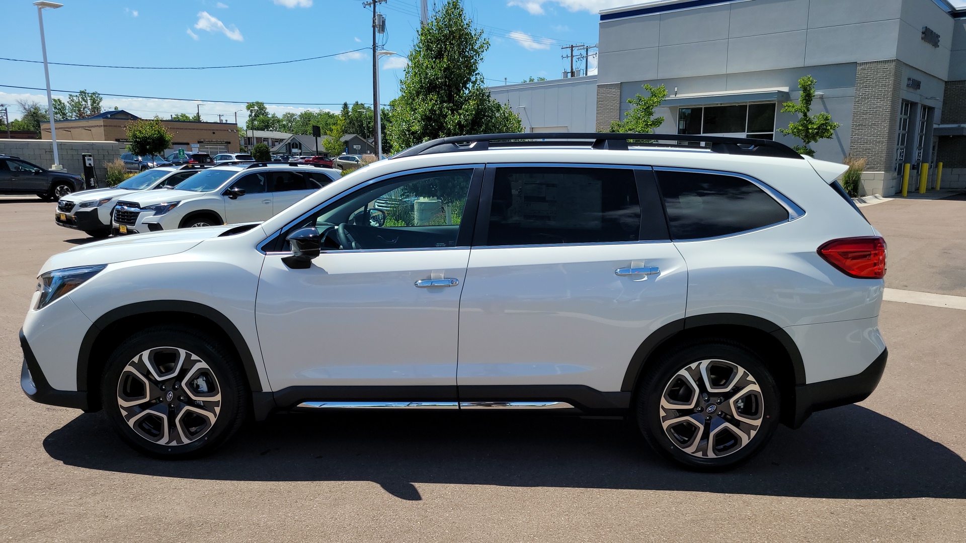 2024 Subaru Ascent Touring 7-Passenger 8