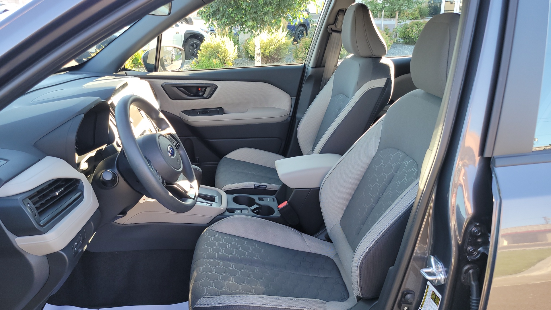 2025 Subaru Forester Base Trim Level 31