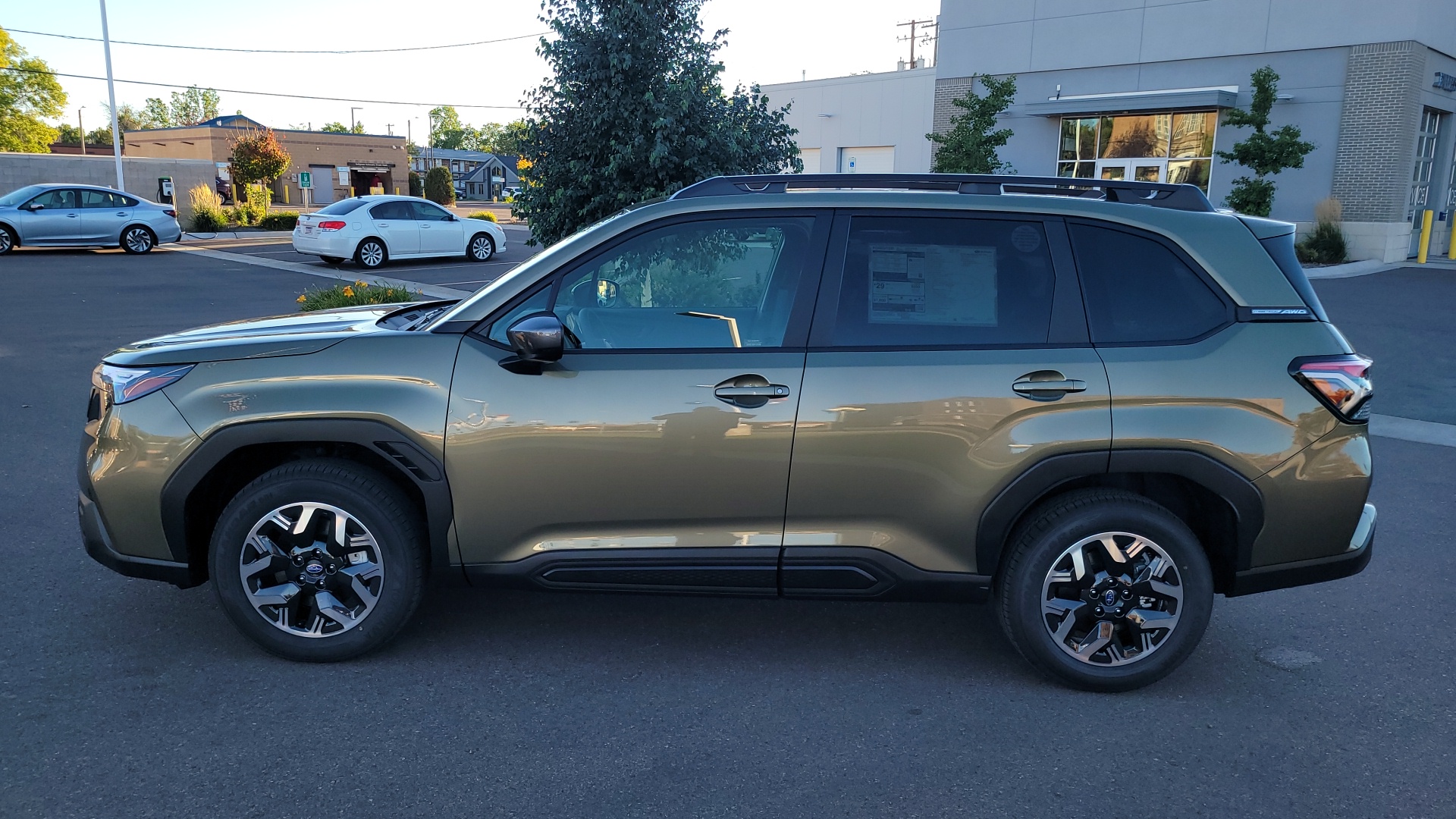 2025 Subaru Forester Premium 8