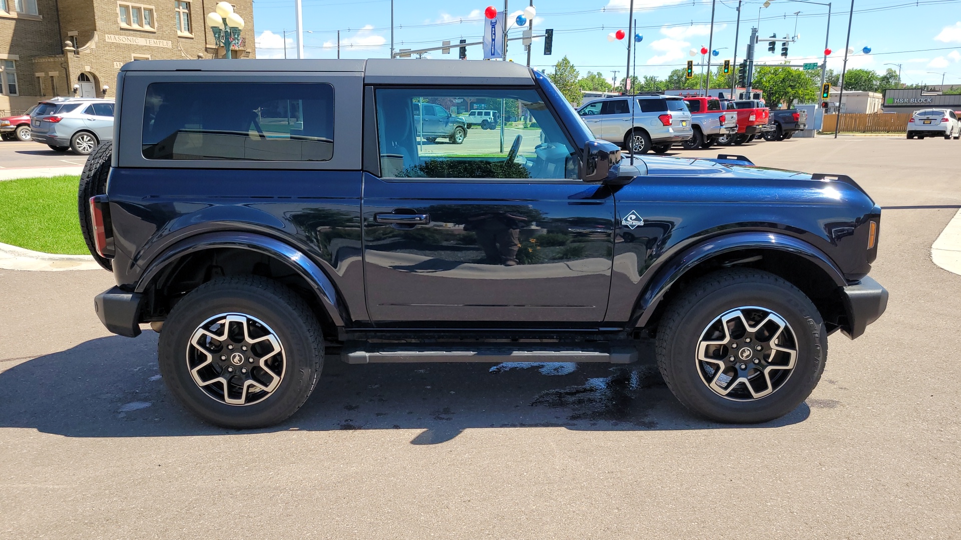 2021 Ford Bronco Outer Banks 4