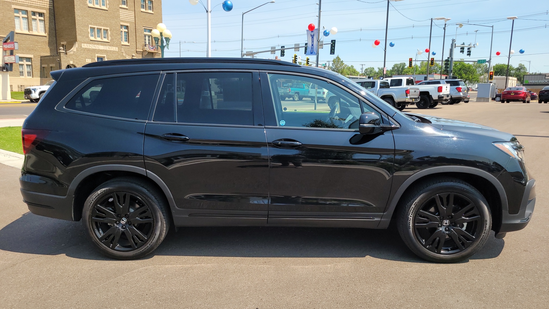 2021 Honda Pilot Black Edition 4