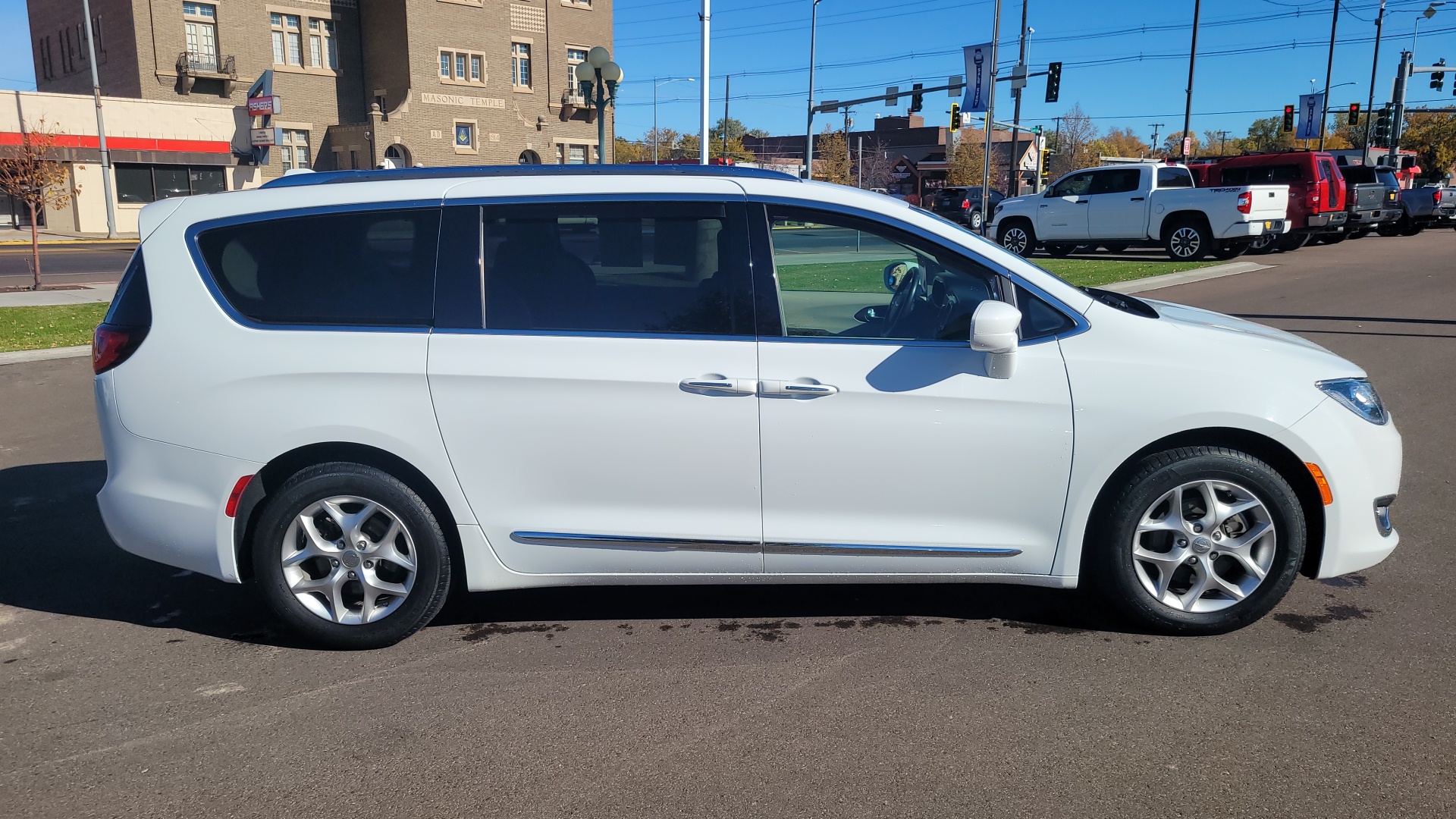 2018 Chrysler Pacifica Touring L Plus 4