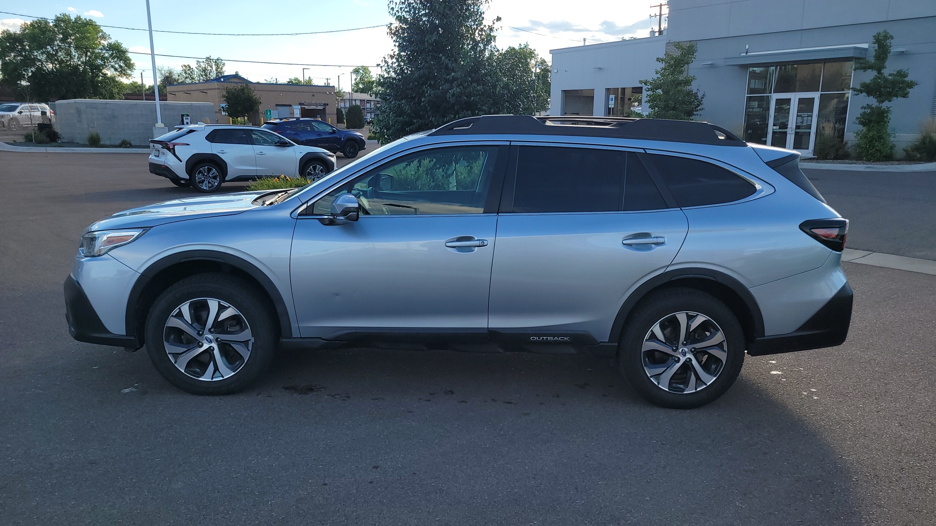 2020 Subaru Outback Limited 8