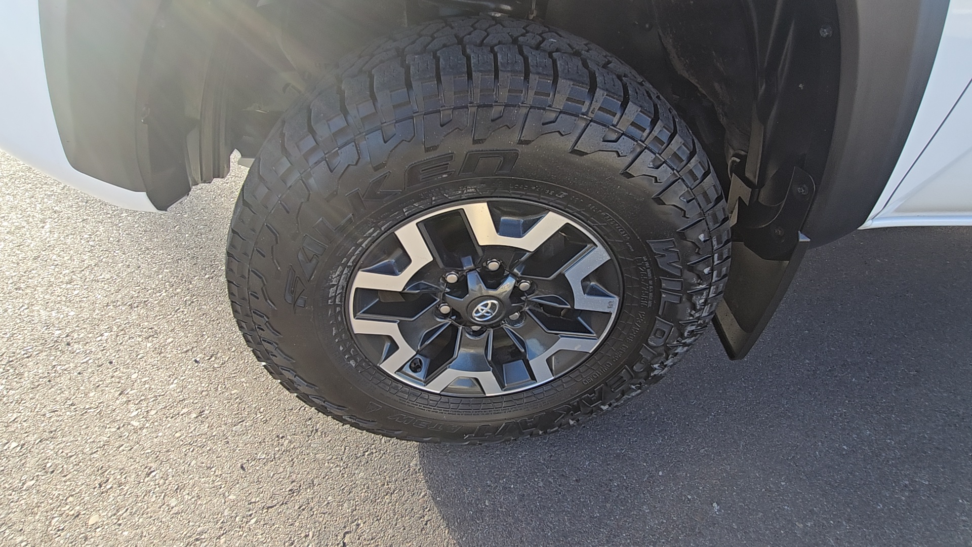 2021 Toyota Tacoma TRD Off-Road 10