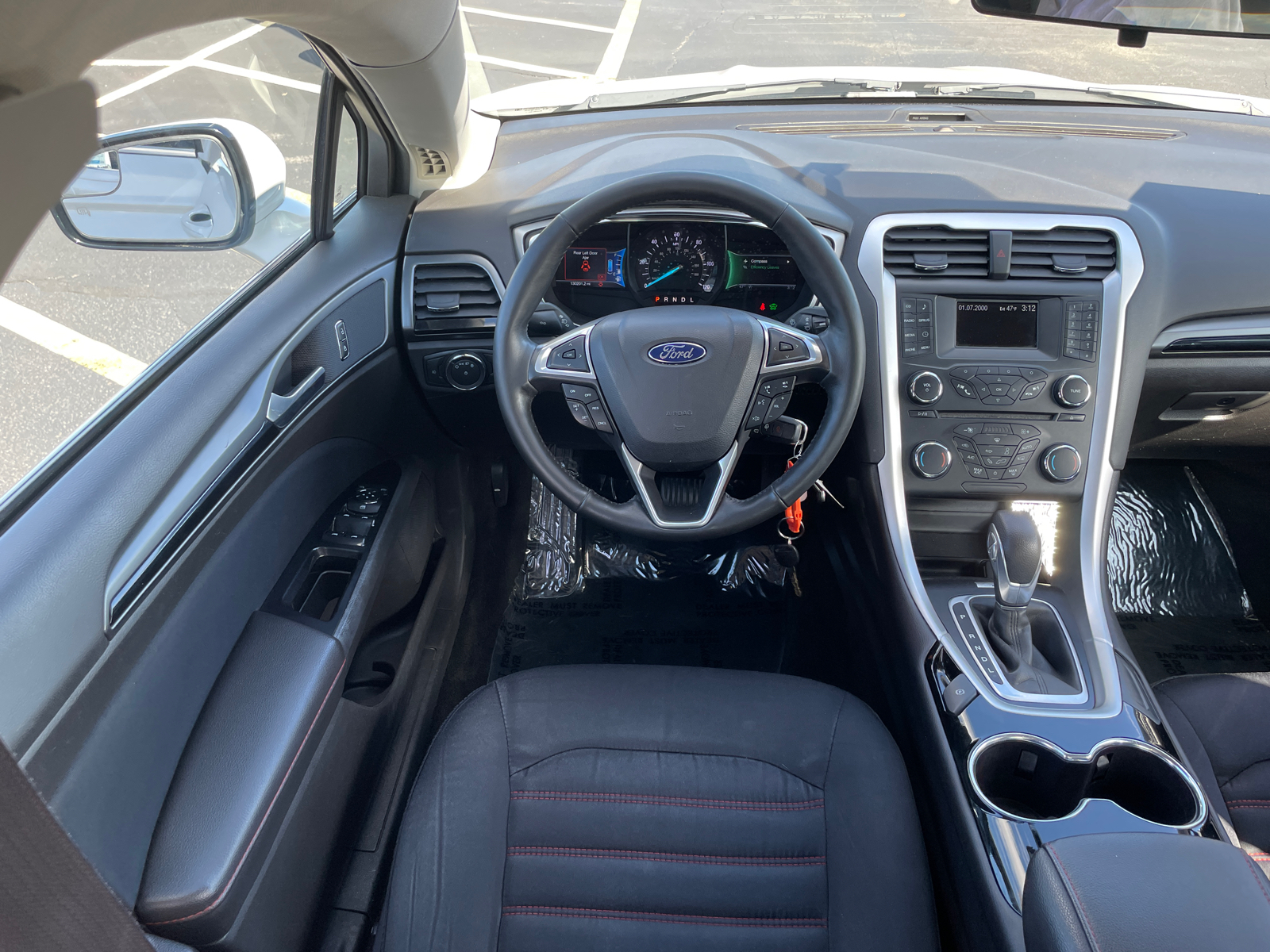 2014 Ford Fusion Hybrid SE 24