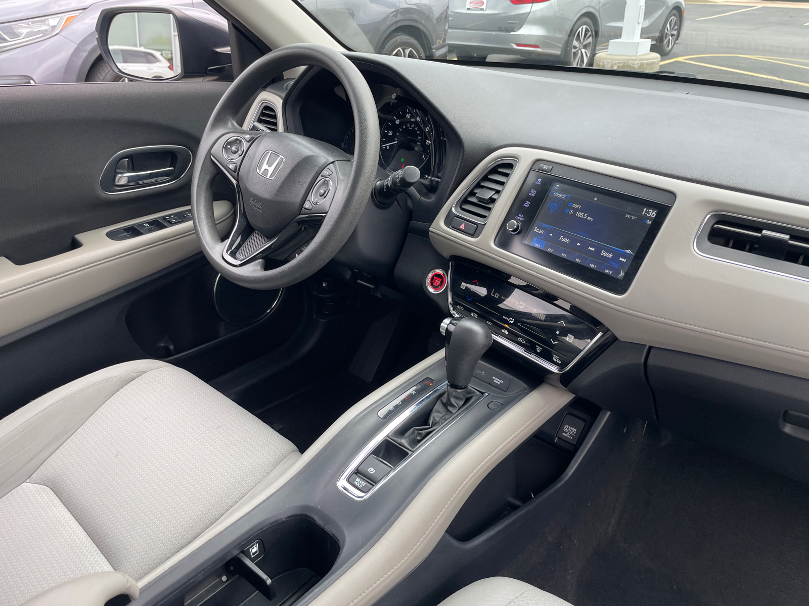 2019 Honda HR-V EX 32
