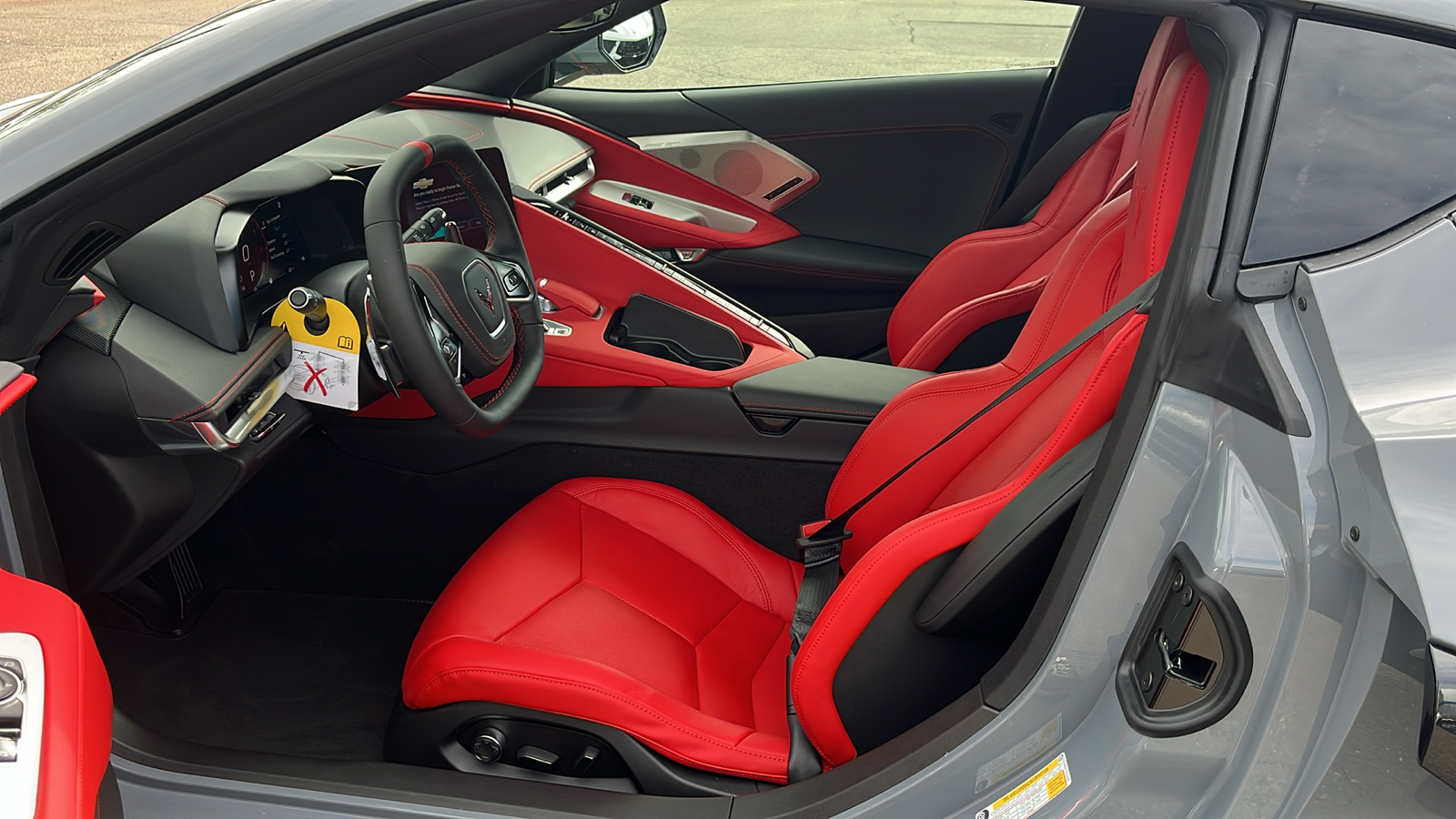 2025 Chevrolet Corvette Stingray 2LT 8