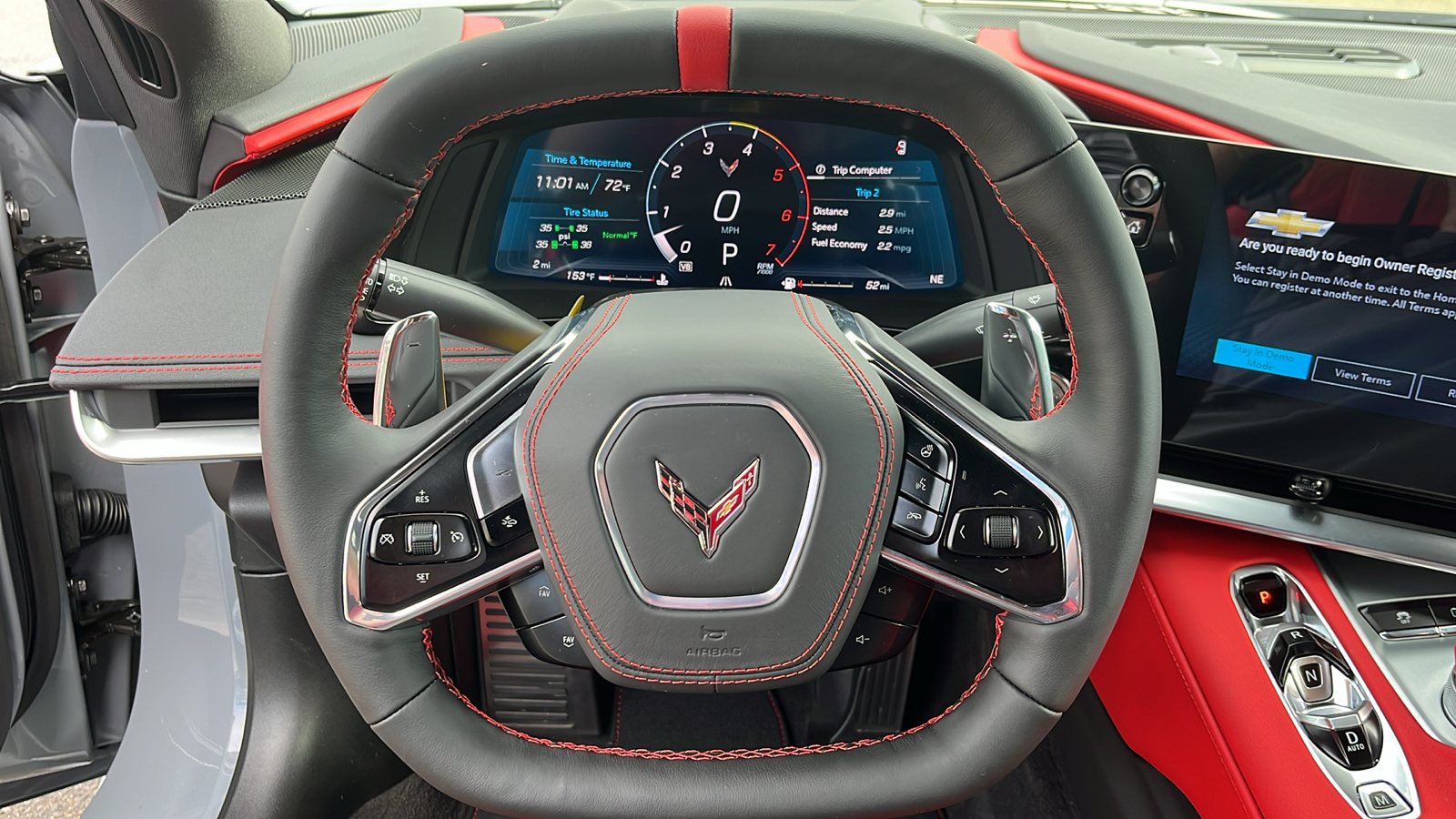 2025 Chevrolet Corvette Stingray 2LT 9