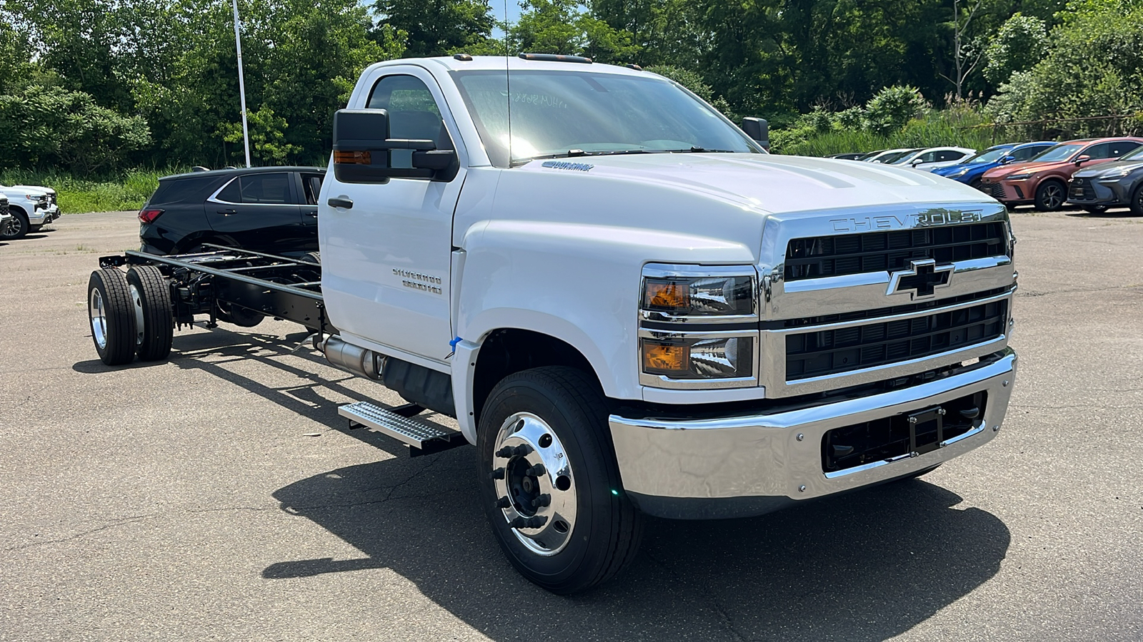 2024 Chevrolet Silverado 5500 HD Work Truck 3