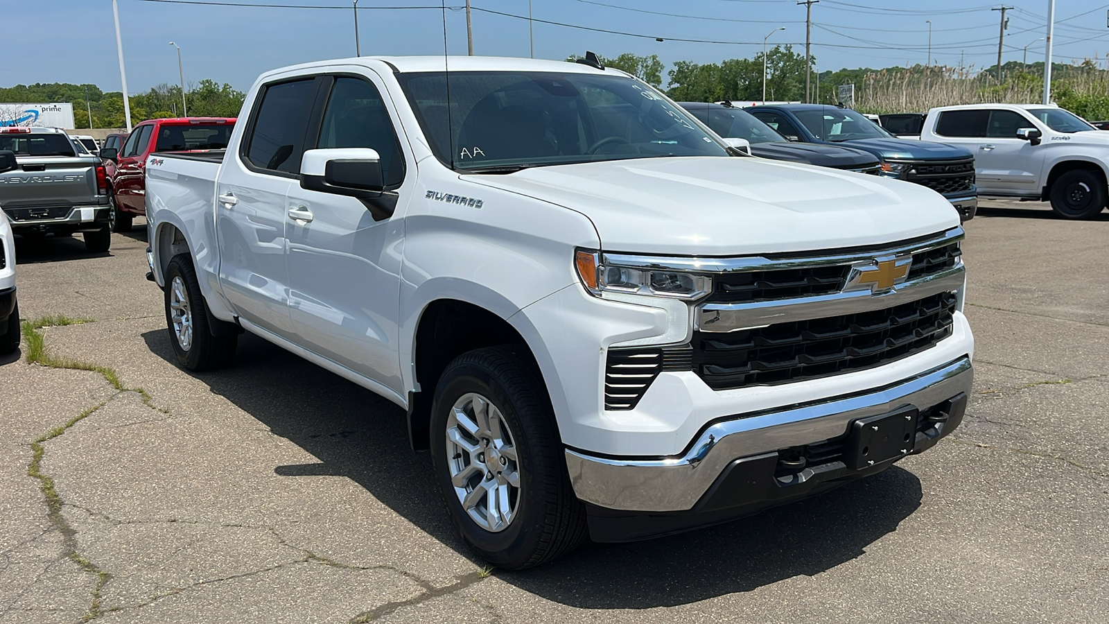 2024 Chevrolet Silverado 1500 LT (2FL) 3