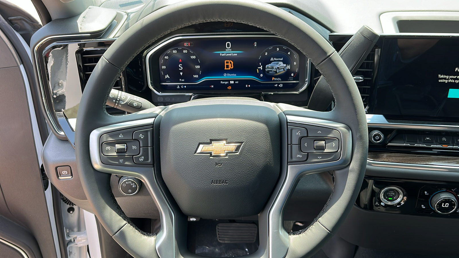 2024 Chevrolet Silverado 1500 LT (2FL) 8