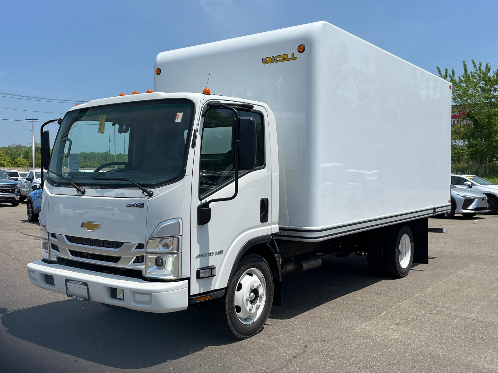 2024 Chevrolet Low Cab Forward 4500 NA 1