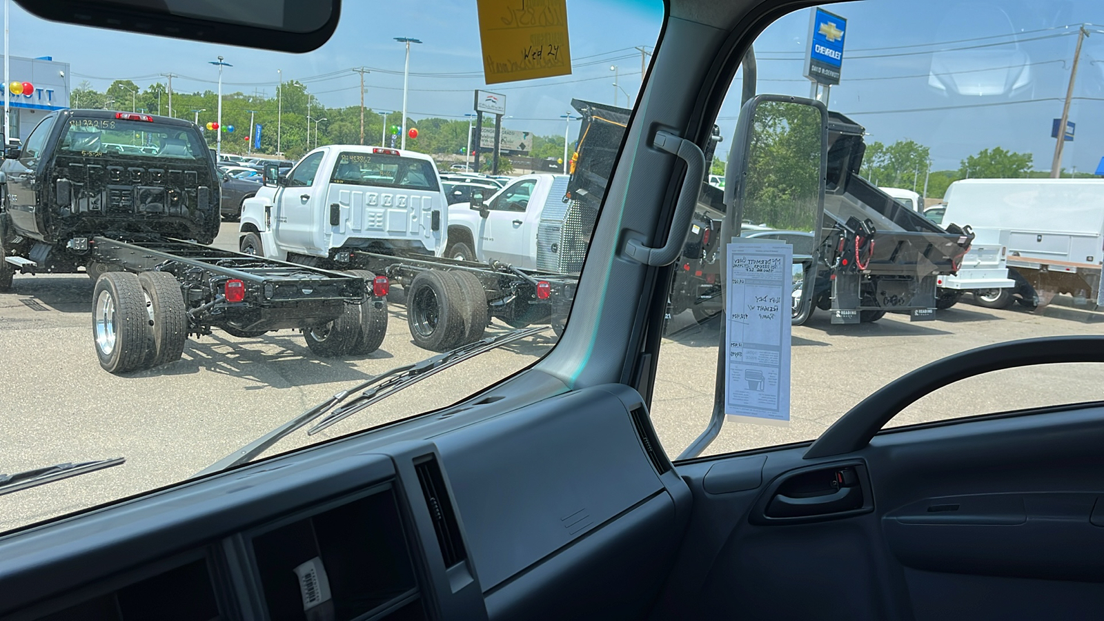 2024 Chevrolet Low Cab Forward 4500 NA 14