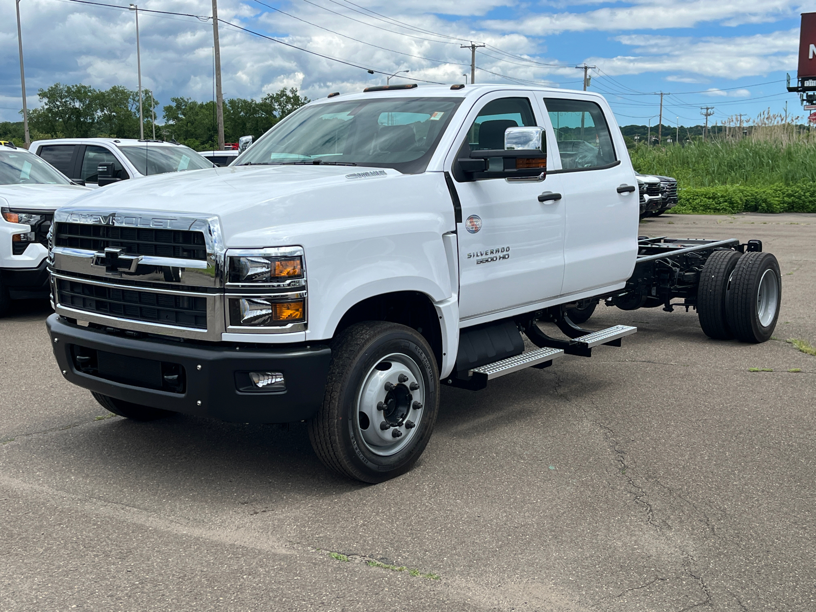 2024 Chevrolet Silverado 5500 HD Work Truck 1