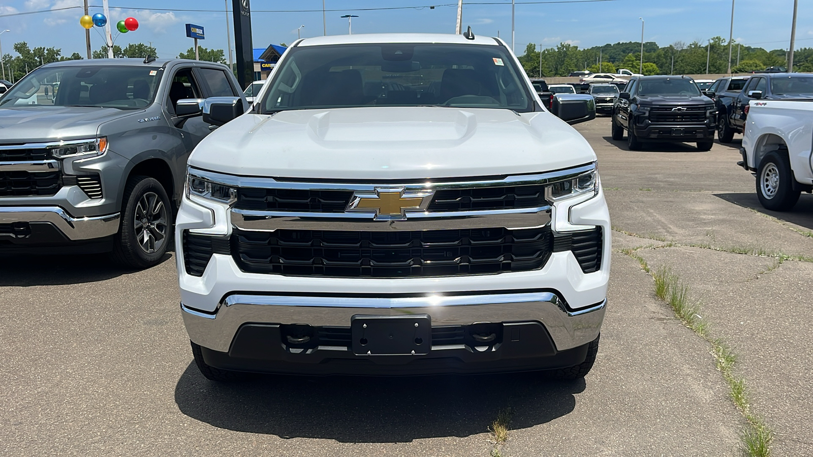 2024 Chevrolet Silverado 1500 LT (2FL) 2