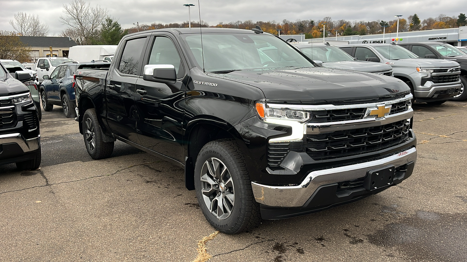 2025 Chevrolet Silverado 1500 LT 3