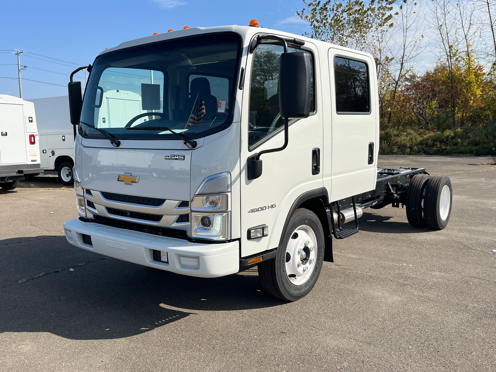 2025 Chevrolet Low Cab Forward 4500 NA 1