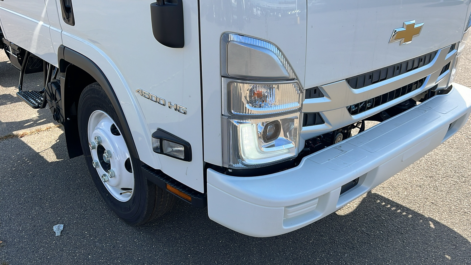 2025 Chevrolet Low Cab Forward 4500 NA 4