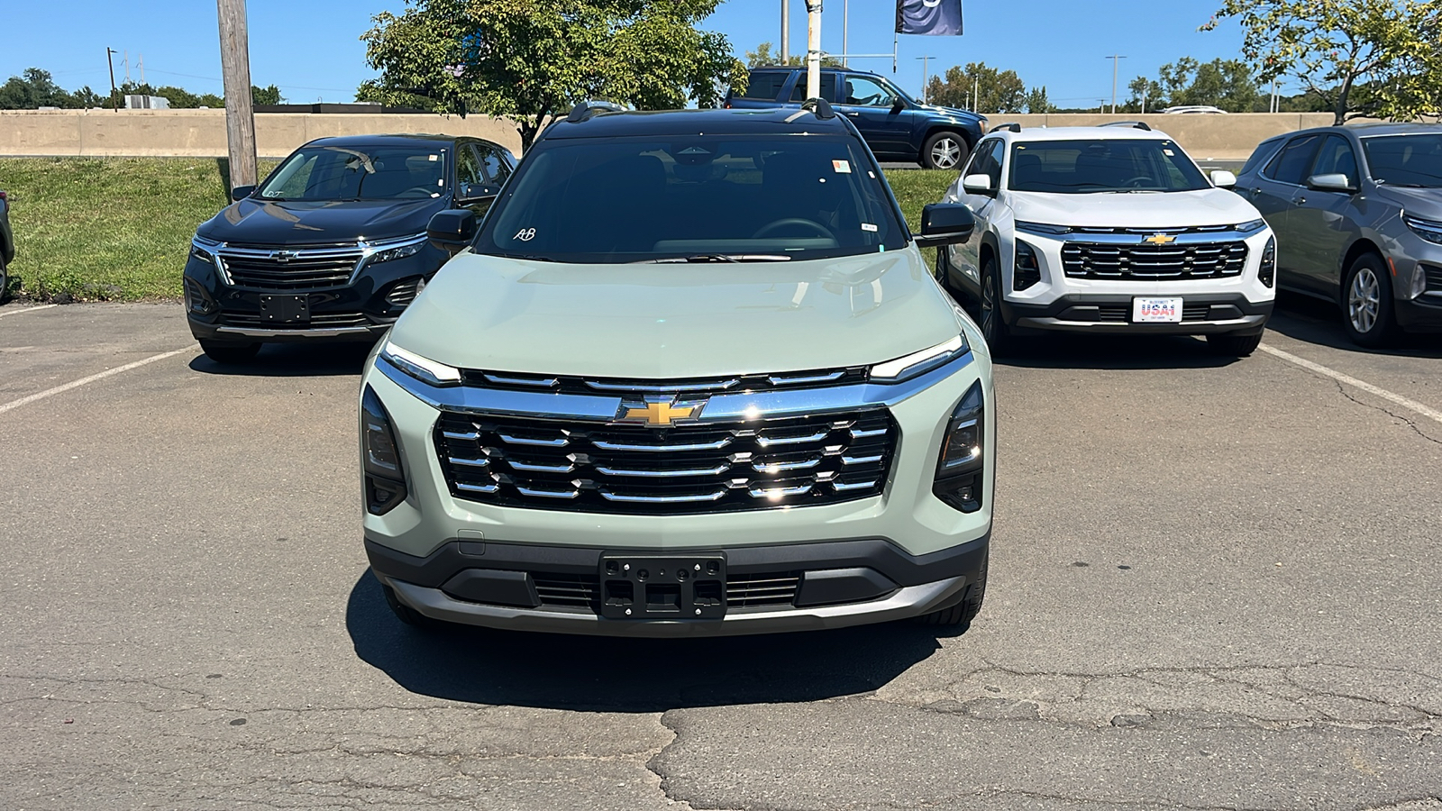 2025 Chevrolet Equinox LT 2