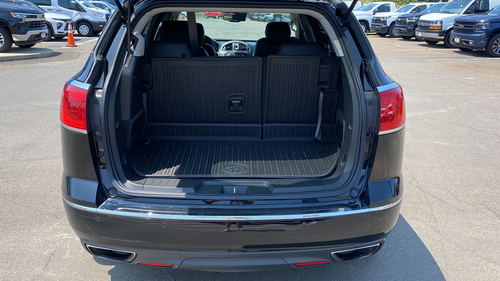 2017 Buick Enclave Leather 28