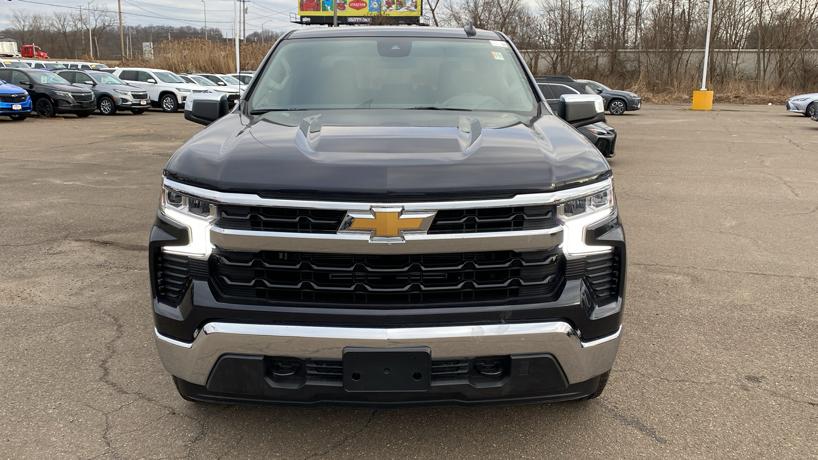 2024 Chevrolet Silverado 1500 LT (2FL) 2