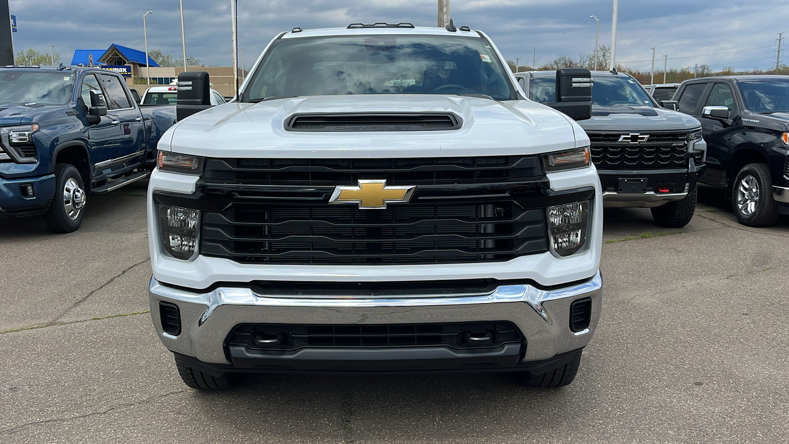 2024 Chevrolet Silverado 3500 HD WT 2