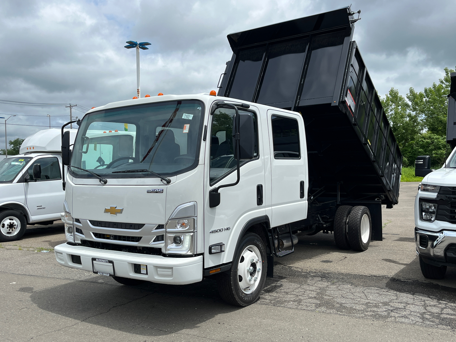 2024 Chevrolet Low Cab Forward 4500 NA 1