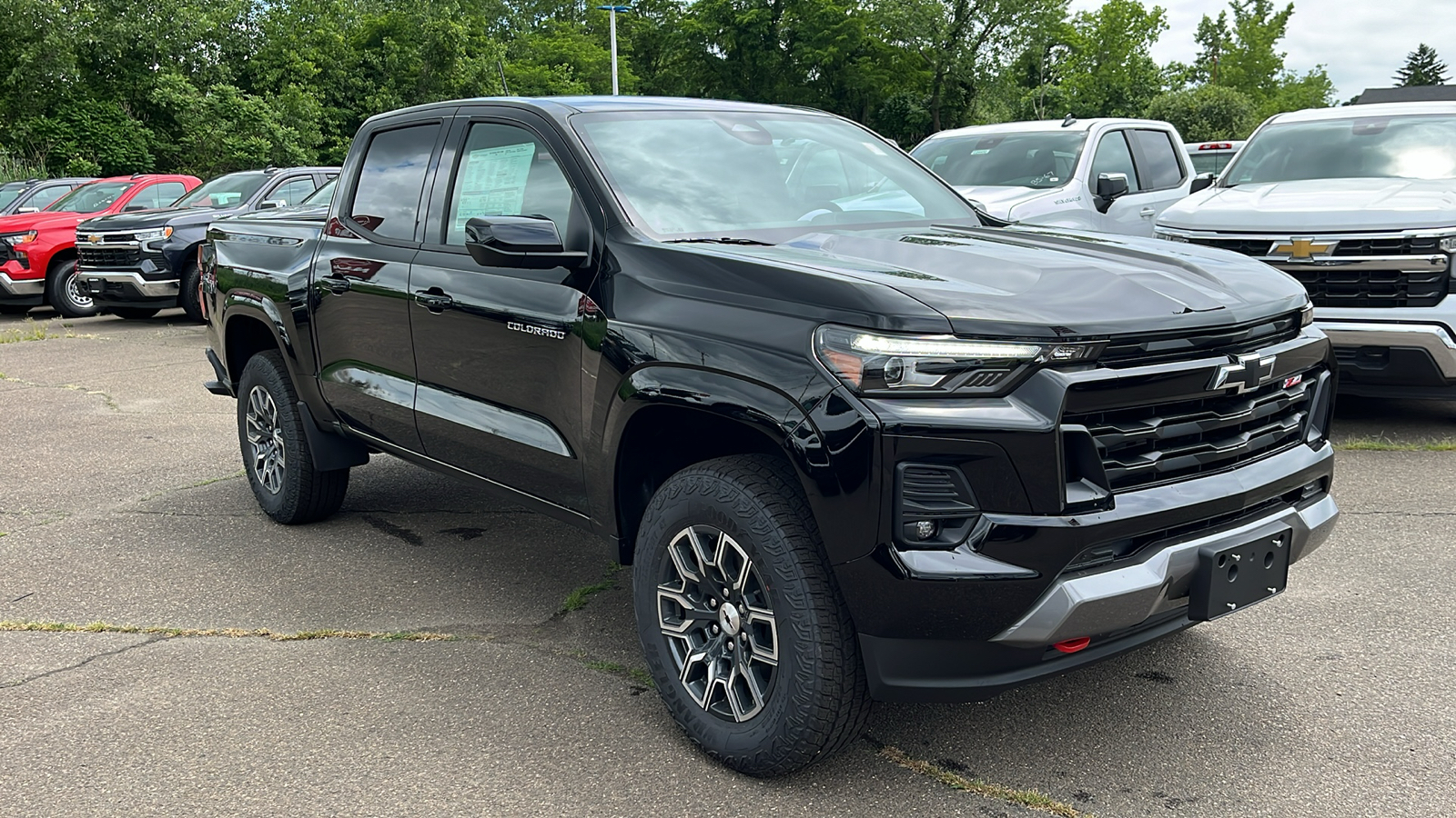 2024 Chevrolet Colorado 4WD Z71 3