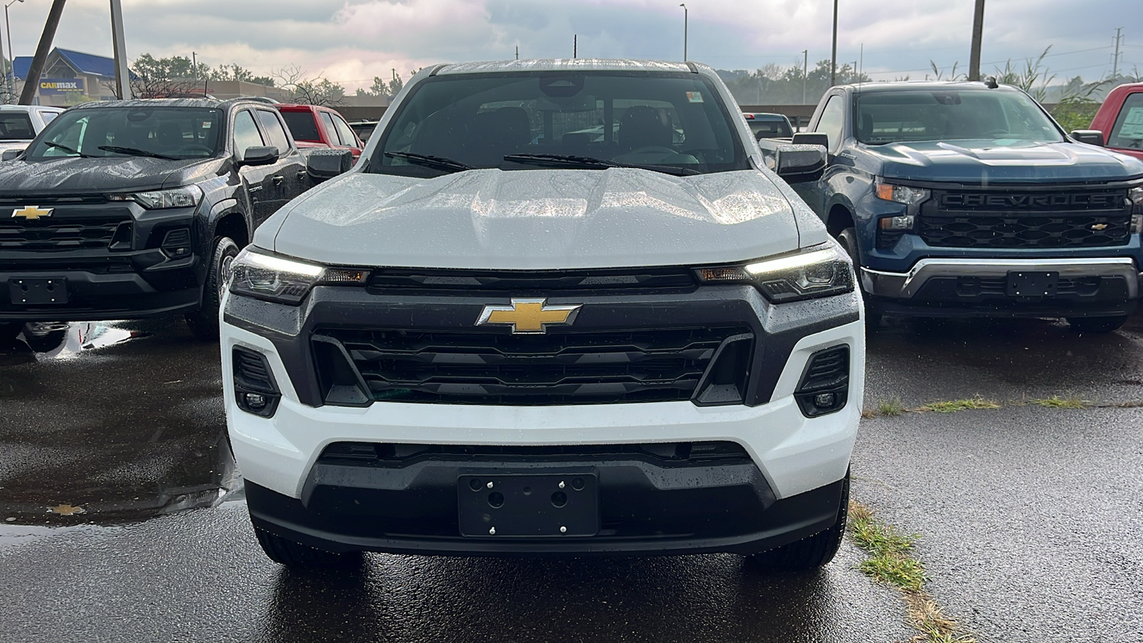 2024 Chevrolet Colorado LT 2