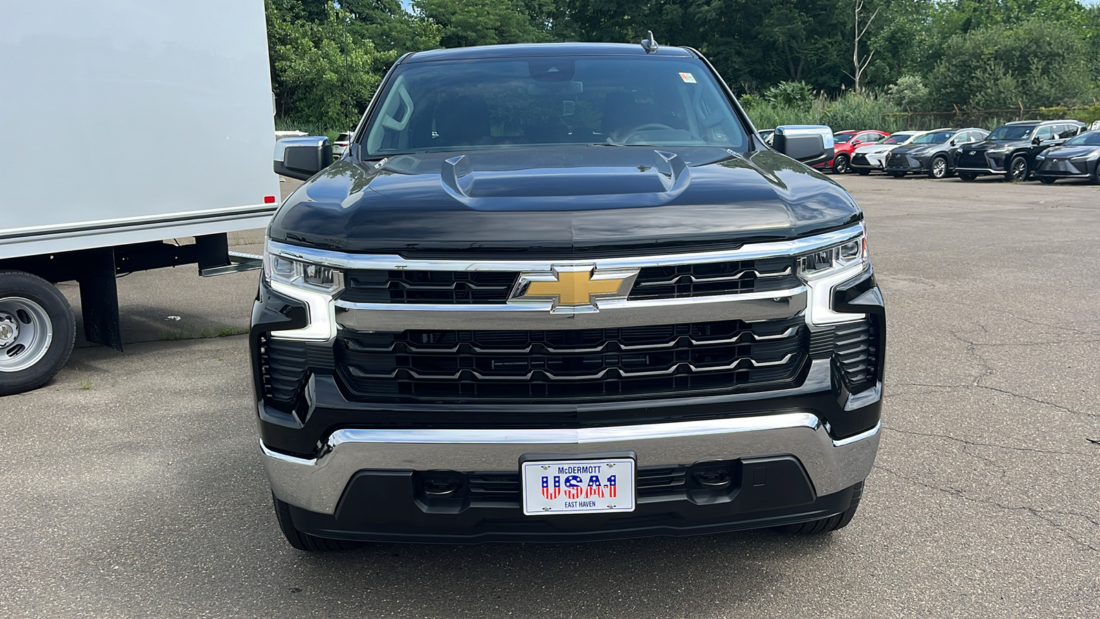 2024 Chevrolet Silverado 1500 LT (2FL) 2