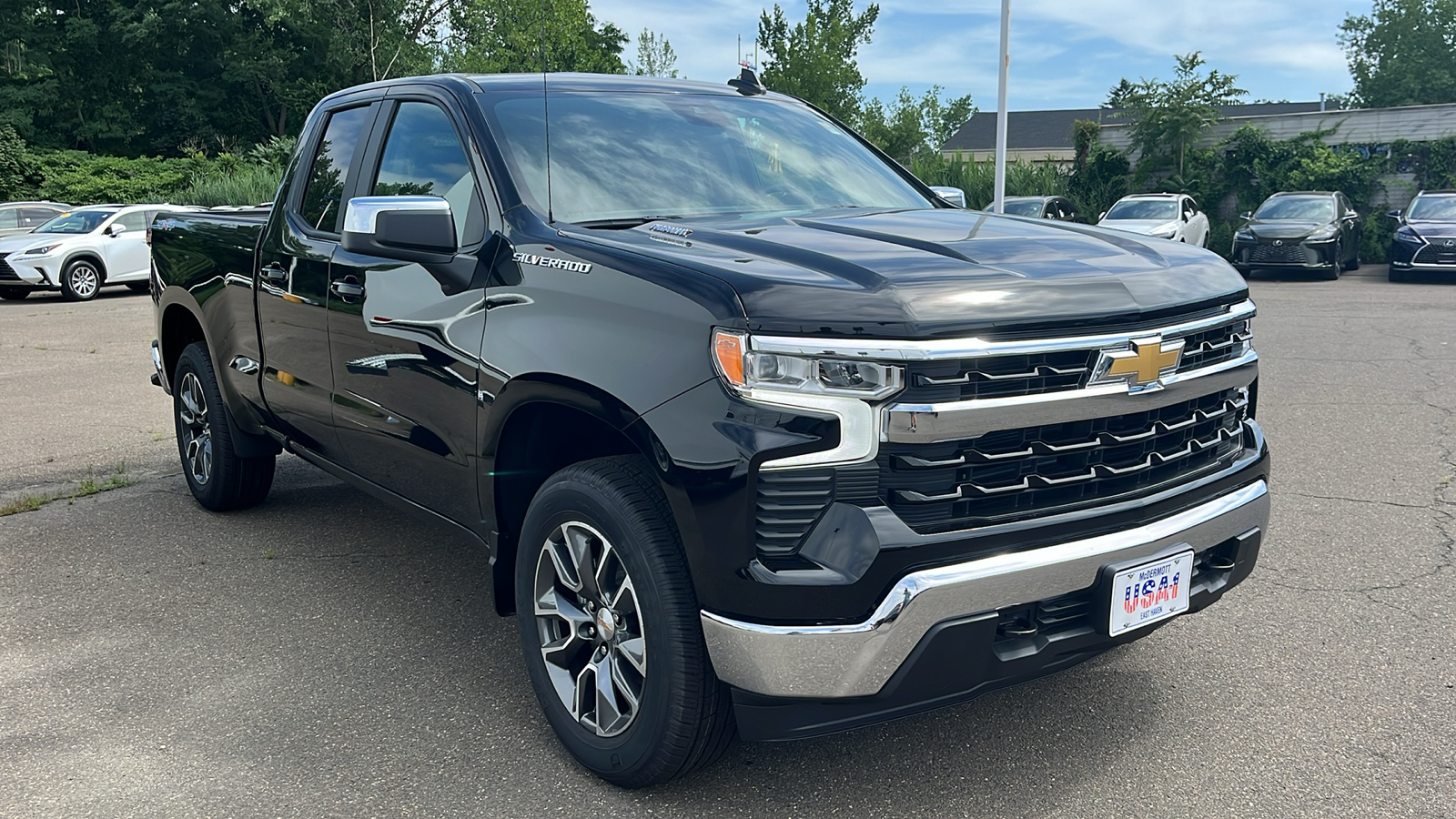 2024 Chevrolet Silverado 1500 LT (2FL) 3