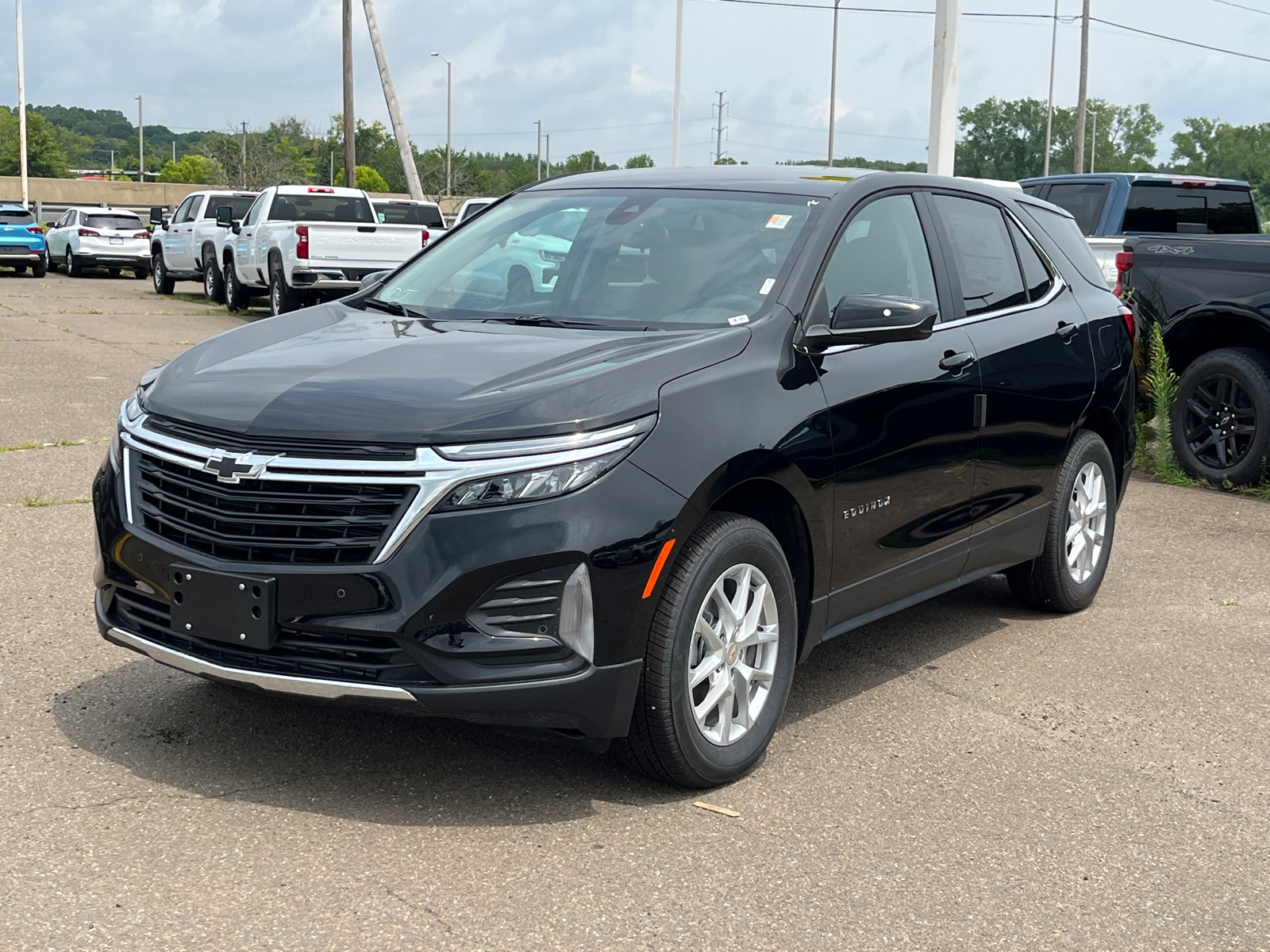 2024 Chevrolet Equinox LT 1