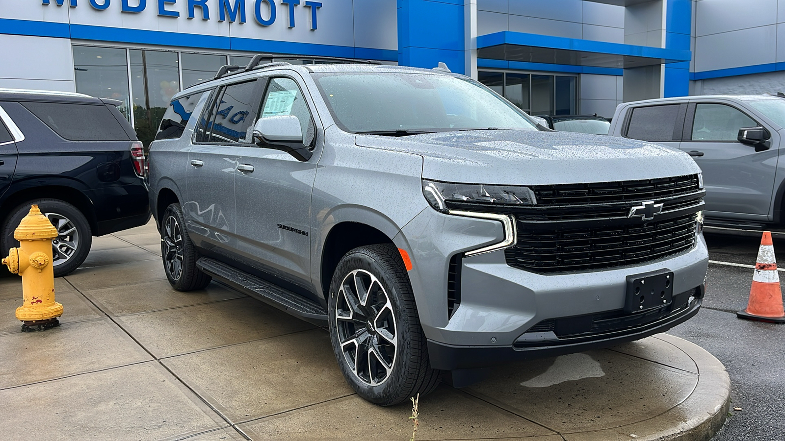 2024 Chevrolet Suburban RST 3