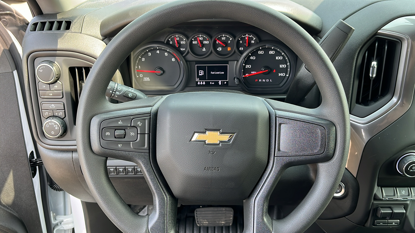 2024 Chevrolet Silverado 2500 HD WT 8