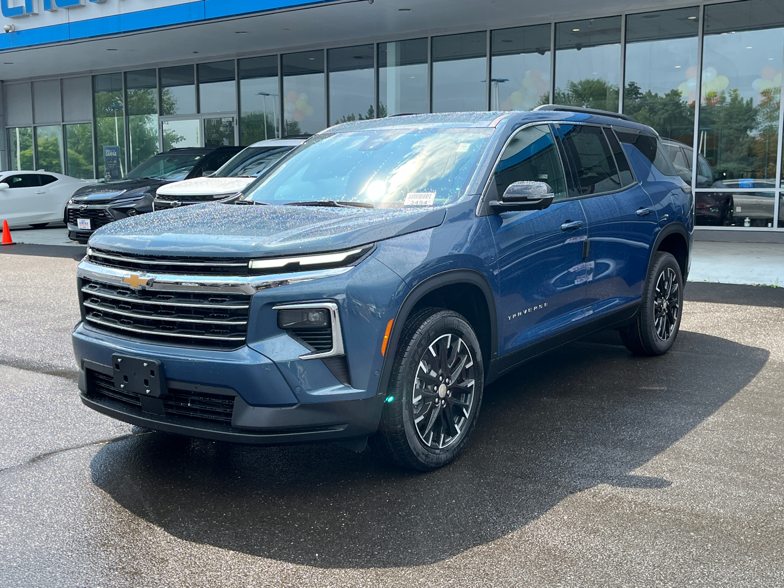 2024 Chevrolet Traverse LT 1