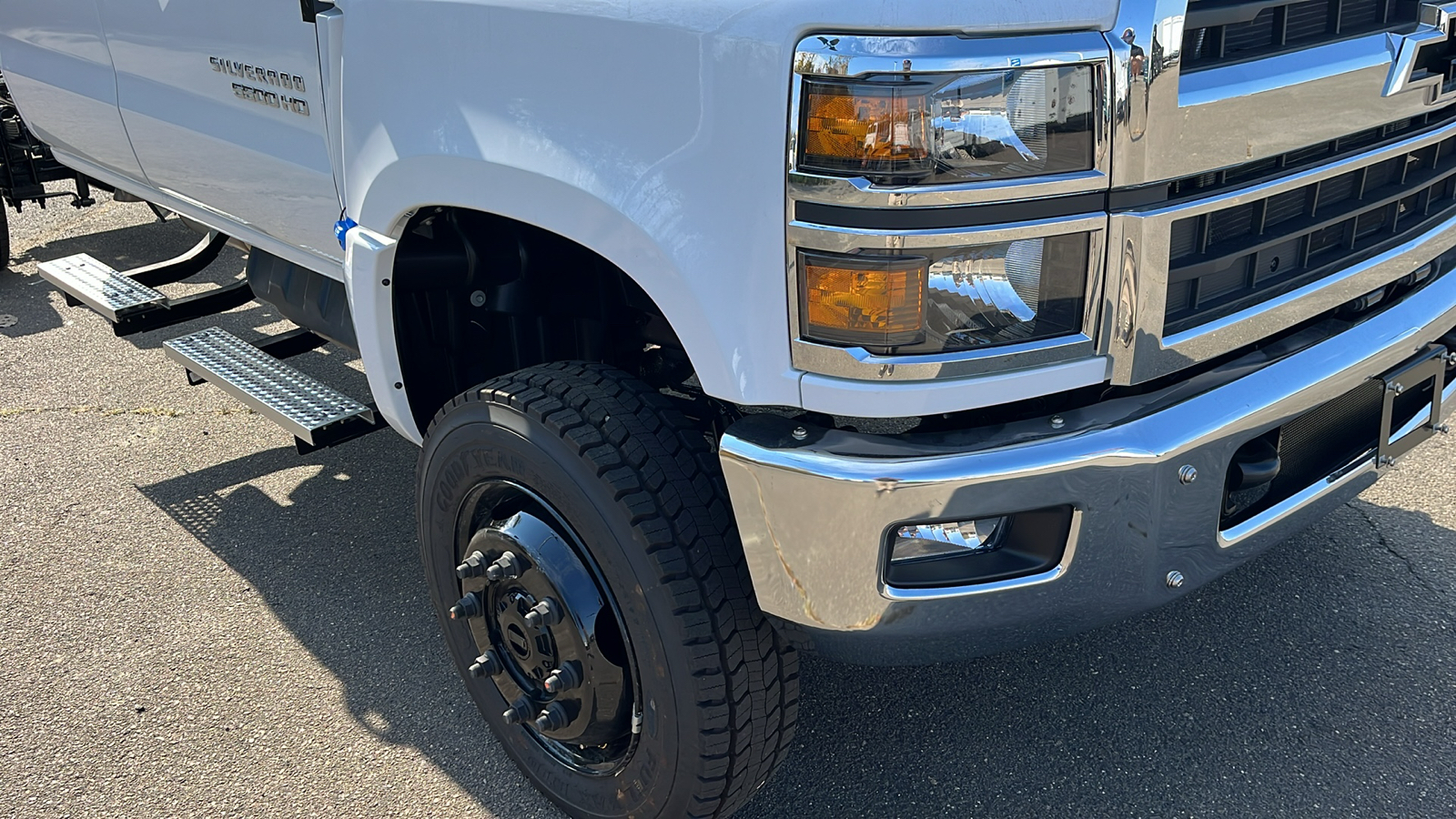 2024 Chevrolet Silverado Chassis Cab Work Truck 4