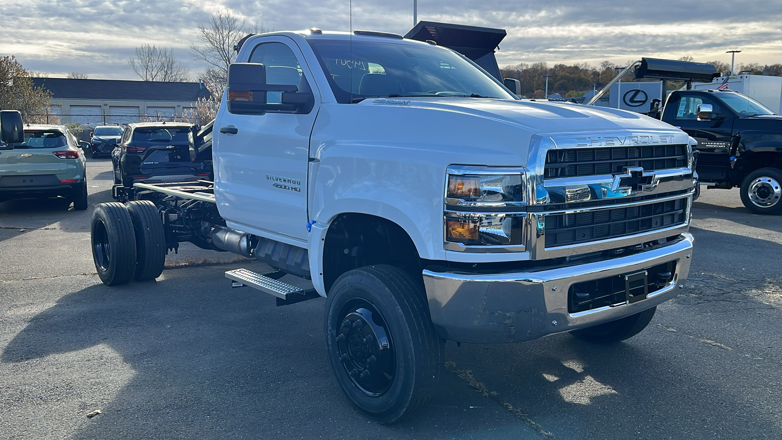 2024 Chevrolet Silverado 4500 HD Work Truck 3