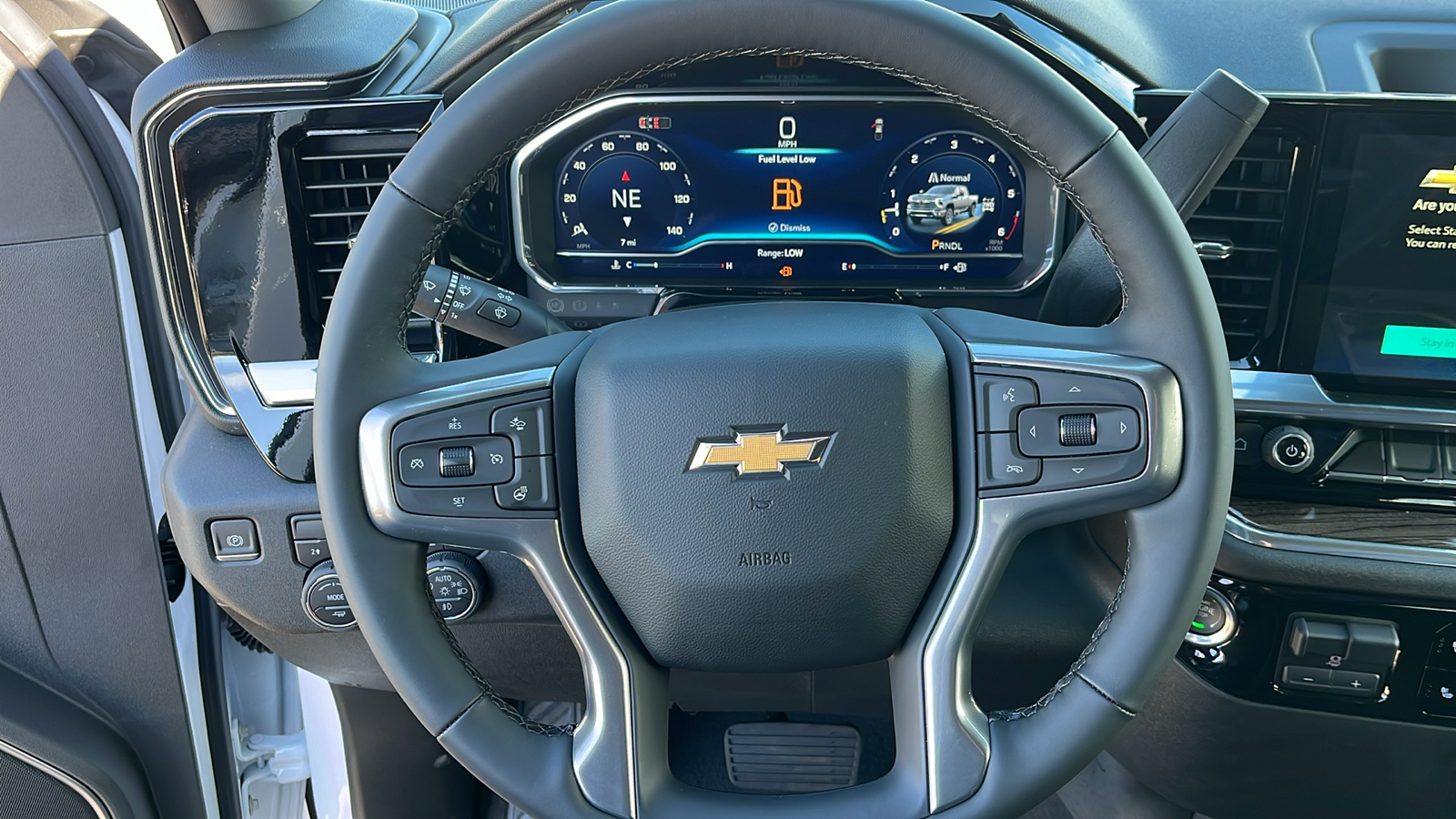 2025 Chevrolet Silverado 2500 HD LT 8