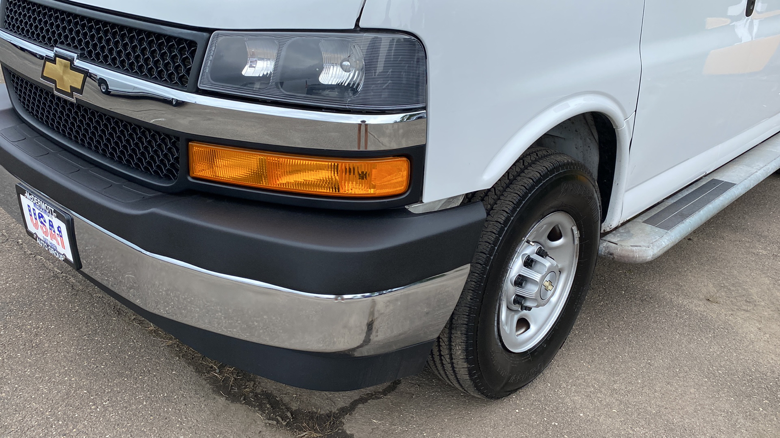 2021 Chevrolet Express Cargo Van  9