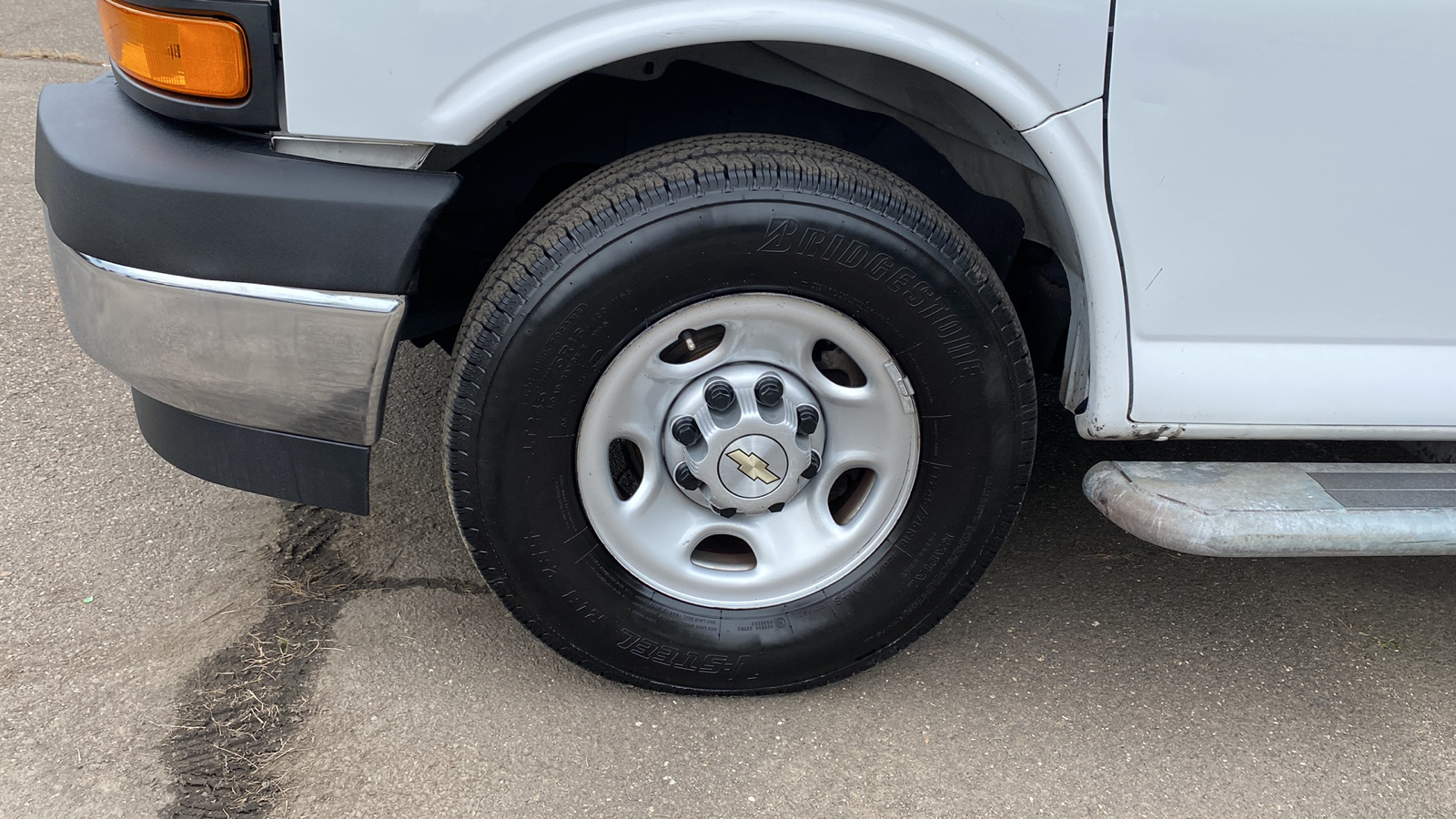 2021 Chevrolet Express Cargo Van  10