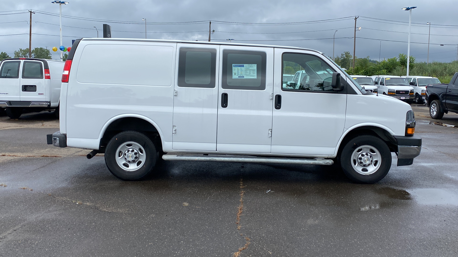 2021 Chevrolet Express Cargo Van  4