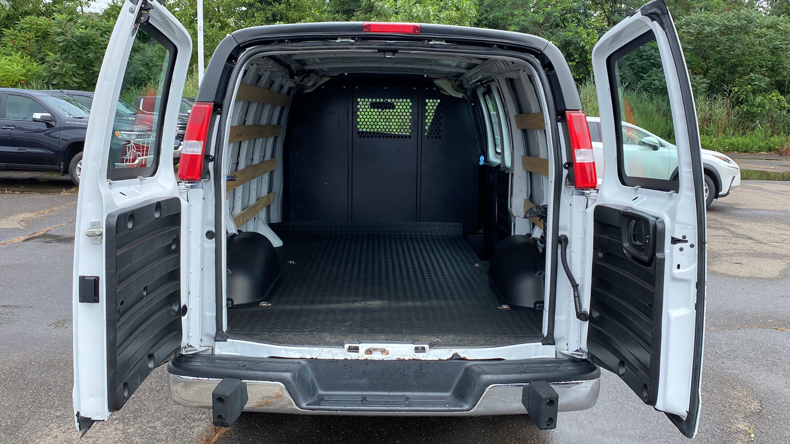 2021 Chevrolet Express Cargo Van  21