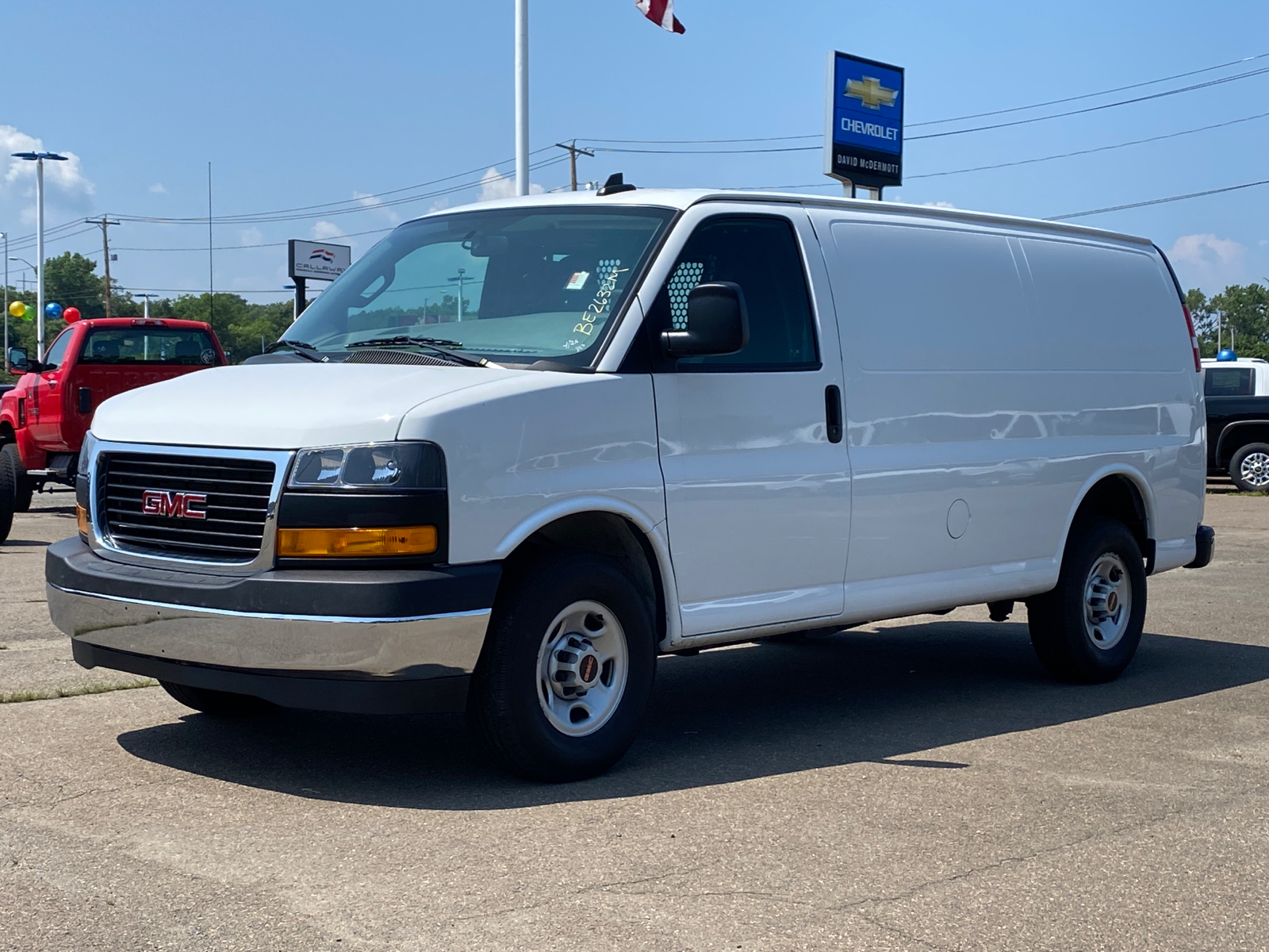 2021 GMC Savana Cargo Van  1