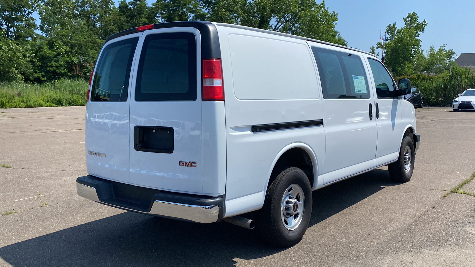 2021 GMC Savana Cargo Van  5