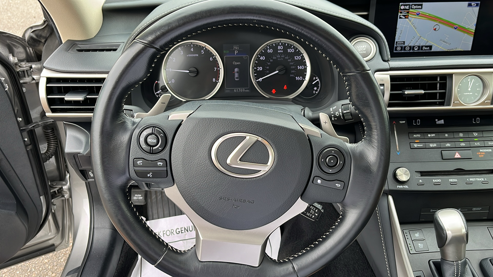 2016 Lexus IS 300 Base 13