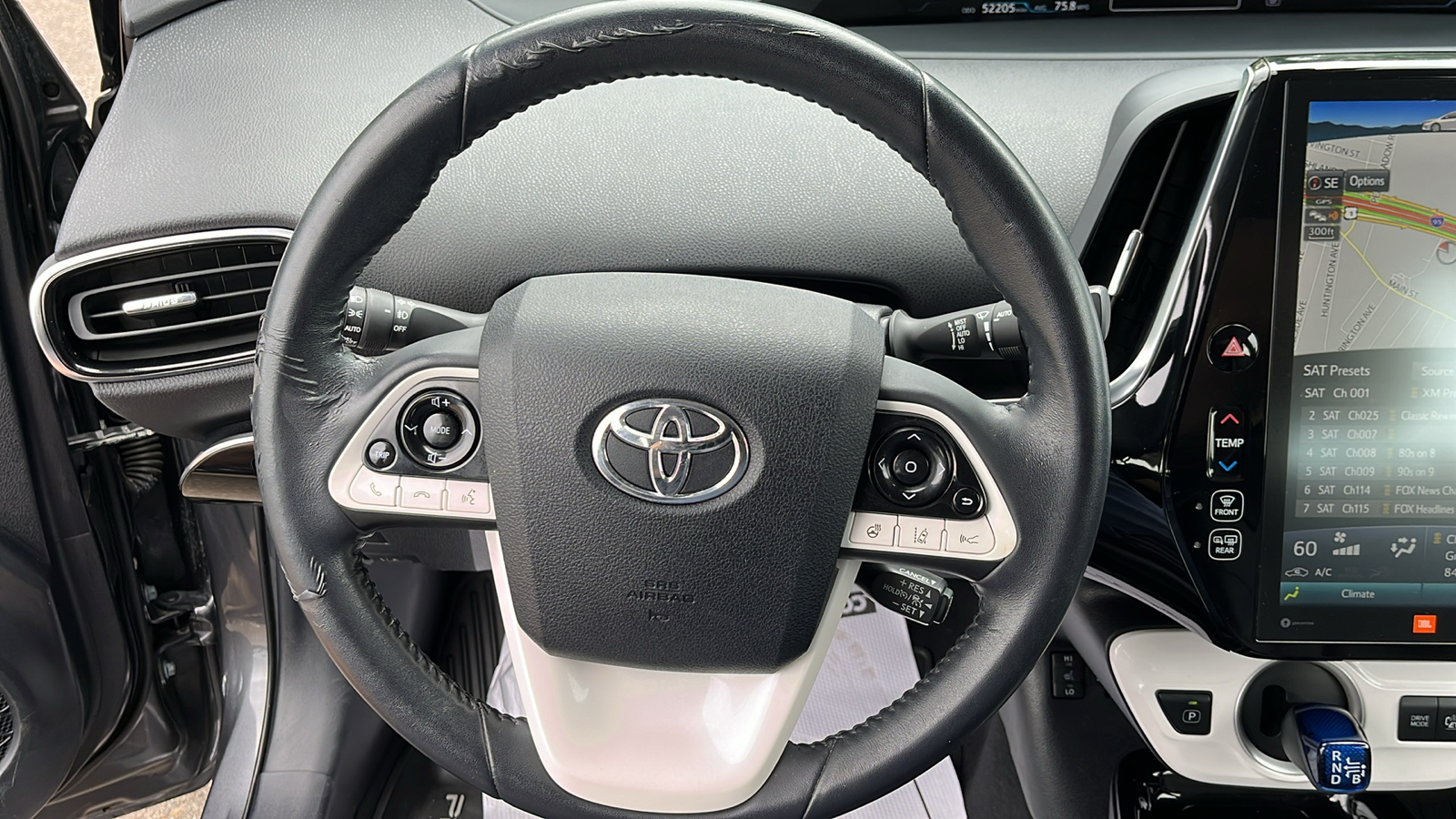 2017 Toyota Prius Prime  14